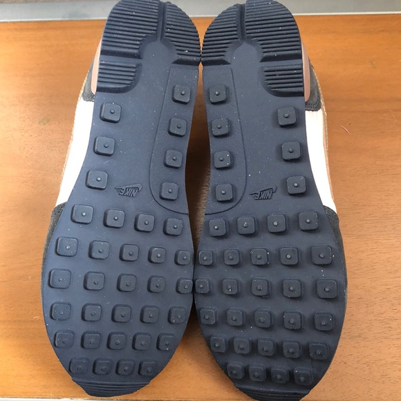 Vintage Nike running shoes size 7 NWOT - Picture 5 of 6